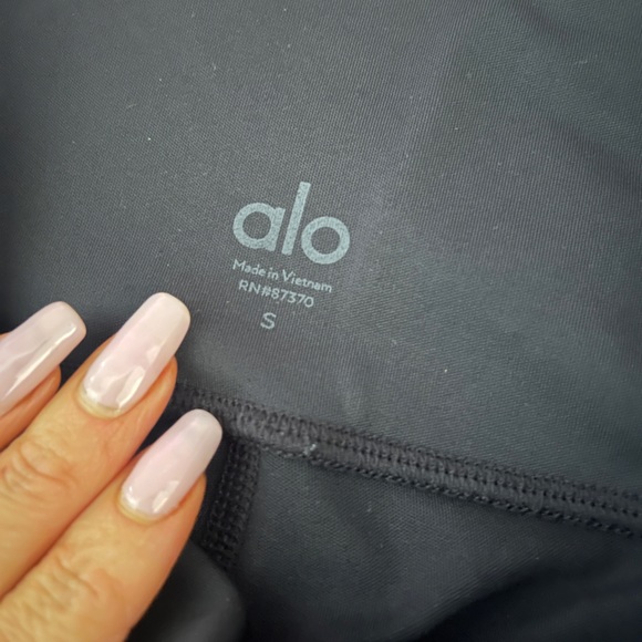 ALO High-Waist Airbrush Leggings - Picture 7 of 9